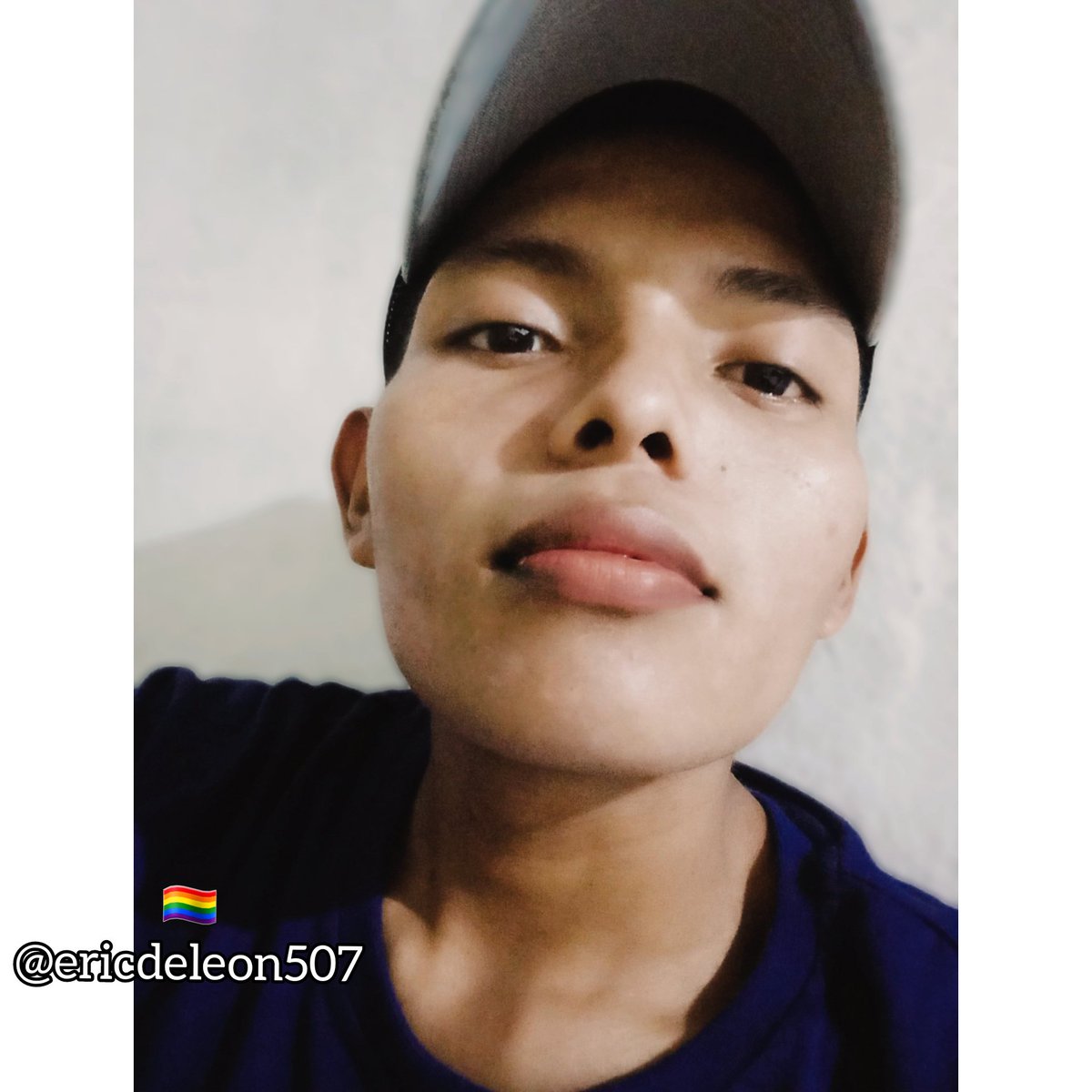 ericdeleon507's tweet photo. A los AMIGOS y la FAMILIA no se abandona.❤🥂 @ericdeleon507 #ericdeleón #LGBTQ🌈 #love #TODOSCONNIMU https://t.co/wu4GISSZfv