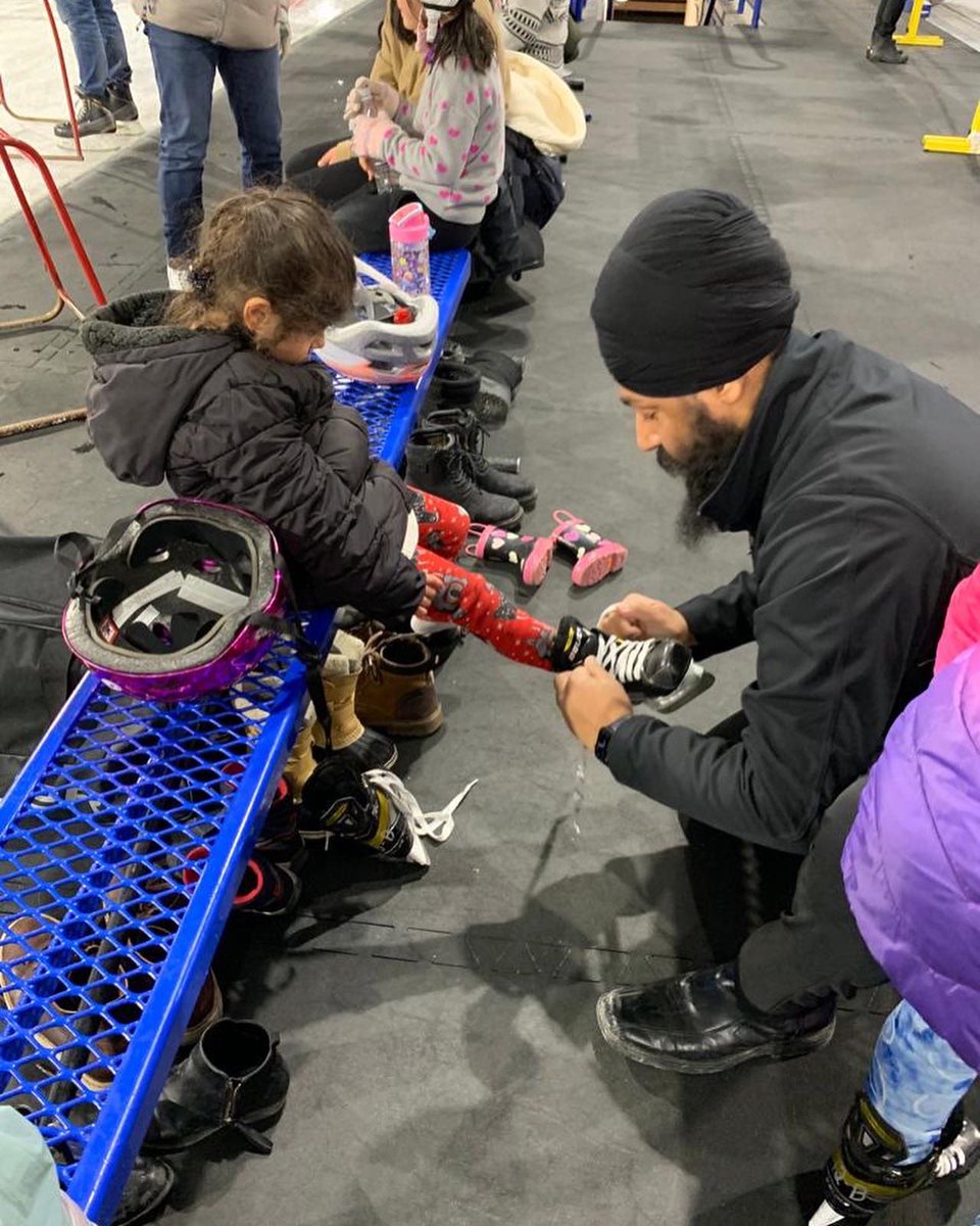 jasrajshallan's tweet photo. After a busy day of meetings, it was great to take the girls ice skating for the first time in the evening. Heading back to Ottawa for another busy week to represent Calgary Forest Lawn #yyCFL.
#StrongerTogether #littlehumans https://t.co/GHHJoiHhE1