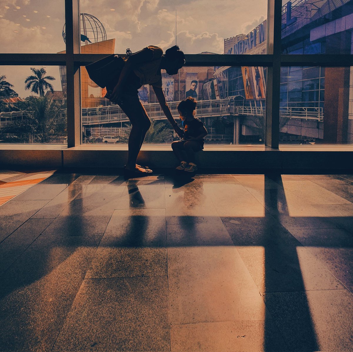 Whyyonathan's tweet photo. @nikkoilham #shotbyphone https://t.co/71EYZvtKVk