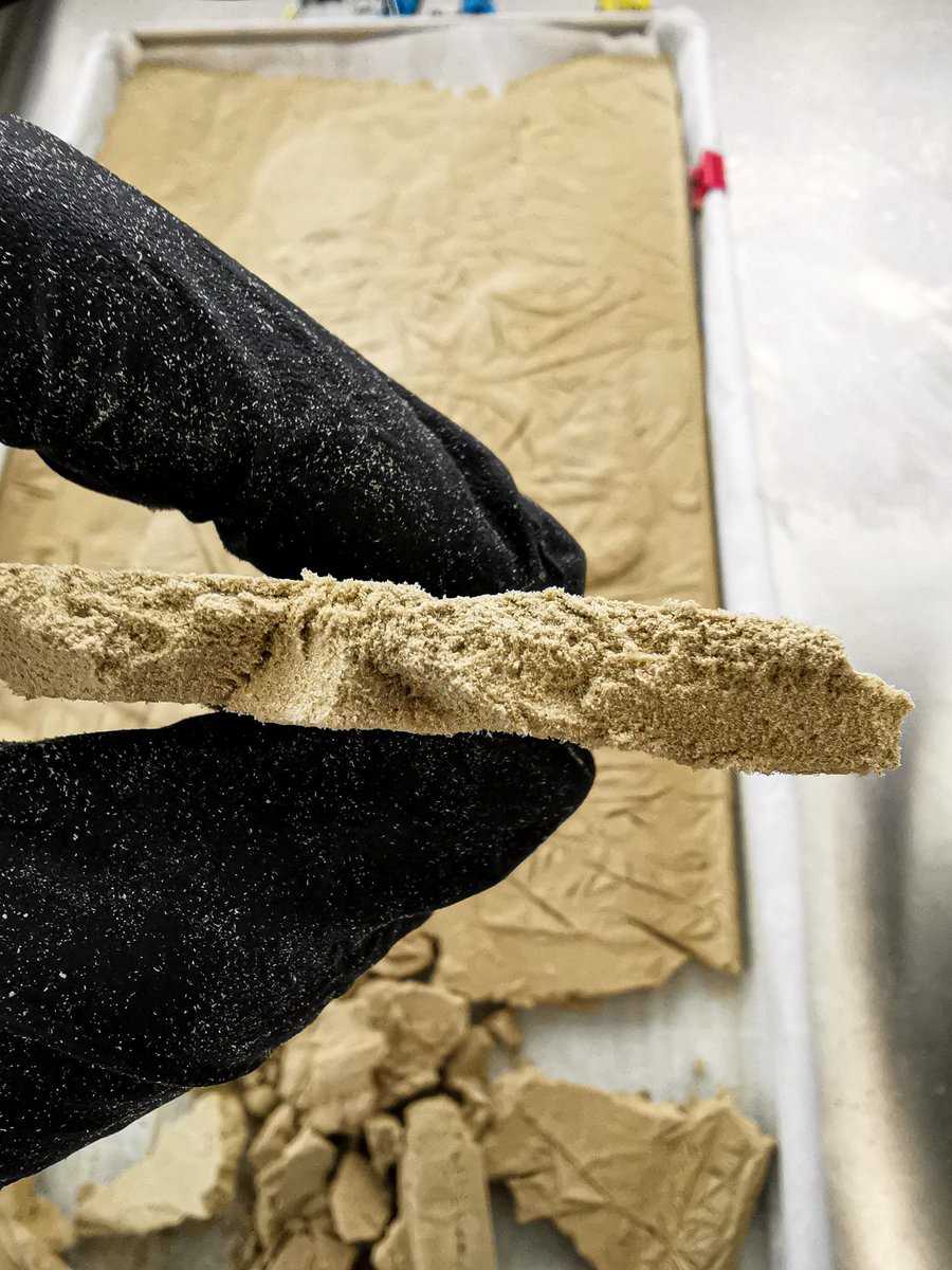 verte_inc's tweet photo. Origami Extraction being done with the first batch of Bubble Hash.  Lots more coming as well as two other products 🔥😍🤤 https://t.co/msnOscyUM3