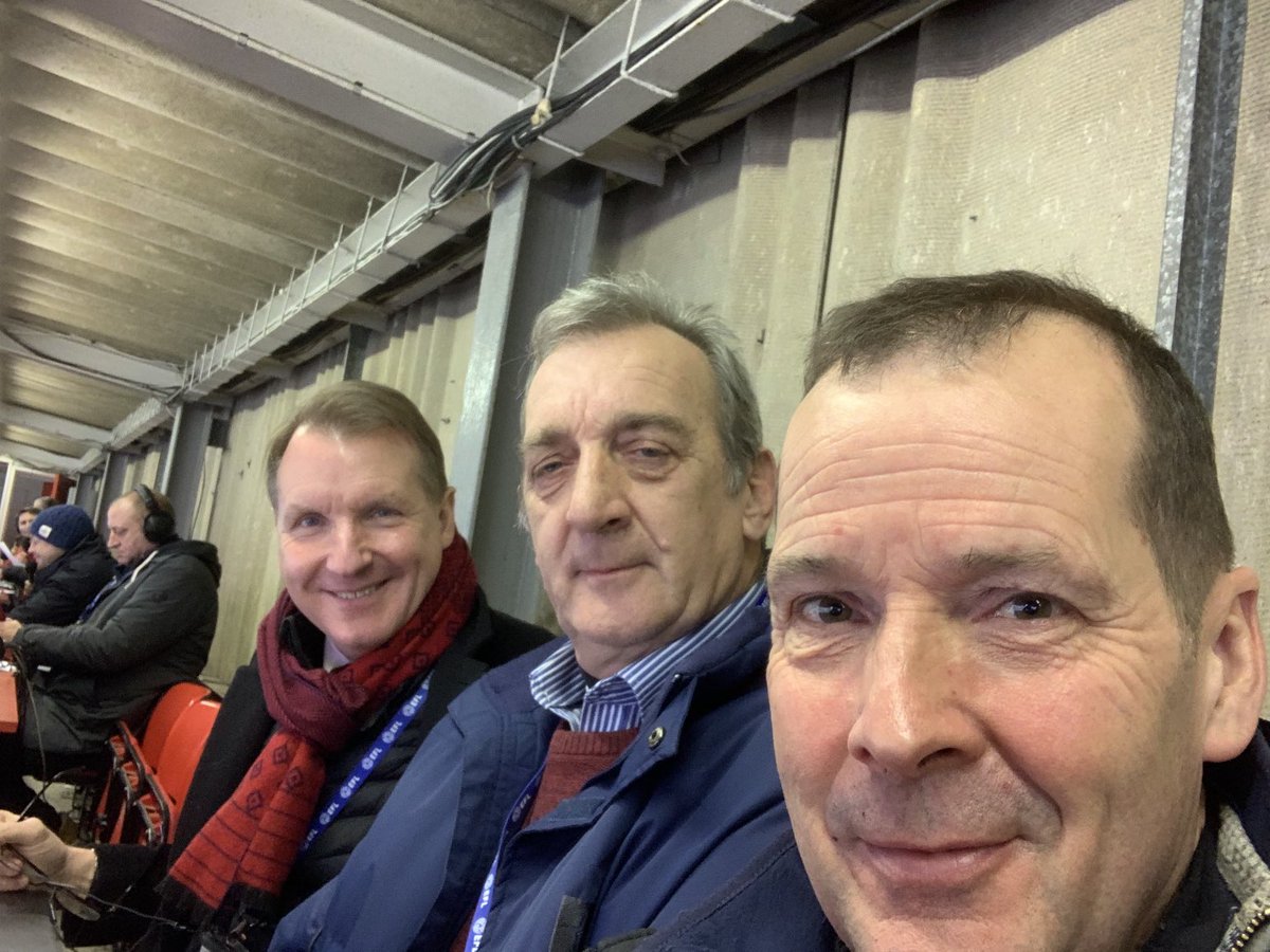 PeteLansley's tweet photo. Up for the cup: with @davearmitage7 and @henrywinter preparing for #NFFCLEI @guardian_sport https://t.co/R78RwKeP5X