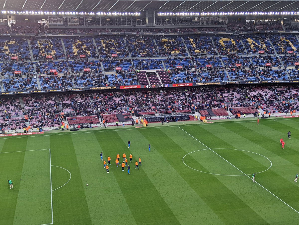 rsparam's tweet photo. When the chips are down, you double down! Més Que Un Club! #FORCABARCA https://t.co/PsE96QbfqJ