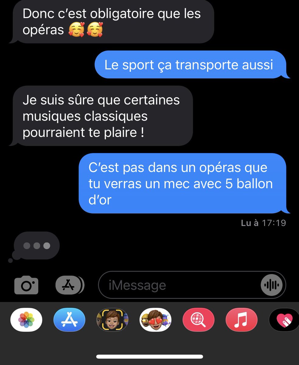 jb03l's tweet image. Elle a cru que l’opéra était meilleur que Ronaldo et Messi la folle