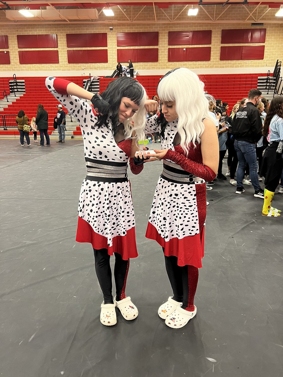 earlwarrenhscg's tweet photo. Great Performance @ The WGI San Antonio Regional 💜
We took 4th Place in the WGI Scholastic Open Division!
Next Stop WGI Houston.
#wgisanantonio #wgihouston #earlwarren #HouseOfDeVil #cruella https://t.co/U4hDJltm3j