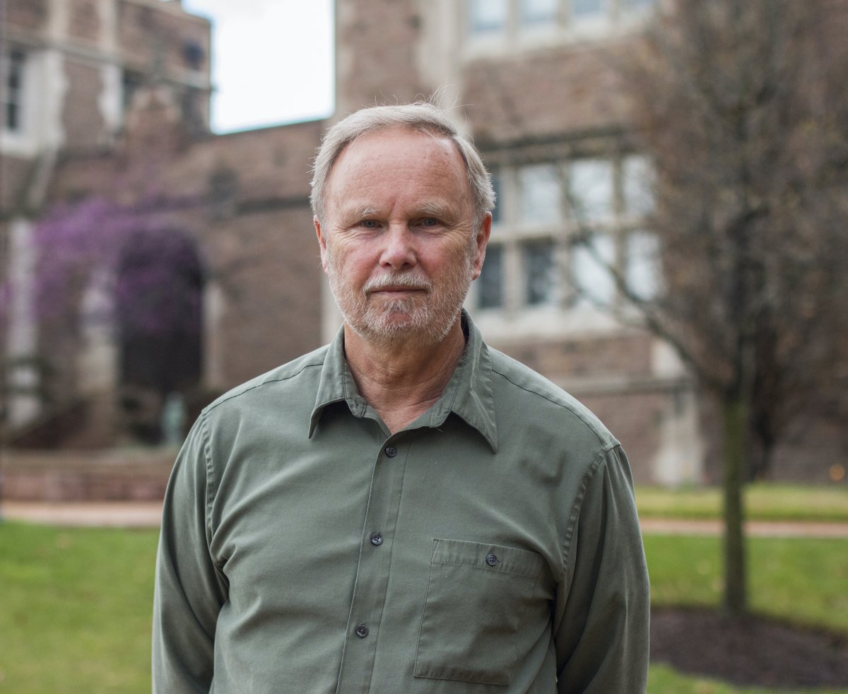 washueeps's tweet photo. Ray Arvidson won the 2022 Richard D. Schwartz Supportive Faculty Award from @stlastro. The award recognizes Arvidson's contributions to educating the public about and encouraging interest in astronomy. Congratulations, Ray! https://t.co/LpFerhNENV https://t.co/EXU3EYQ4L4