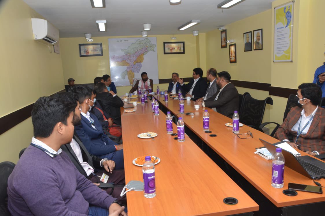 Rameswar_Teli's tweet photo. Visited the @BPCLGuwahati regional  Office in Assam today. Shri Pankaj Das,BPCL state retail head,Shri 
Debashish Das,Chief General Manager(Retail) and &amp; other officials were present. @BPCLimited https://t.co/5QfaKZ9MNv