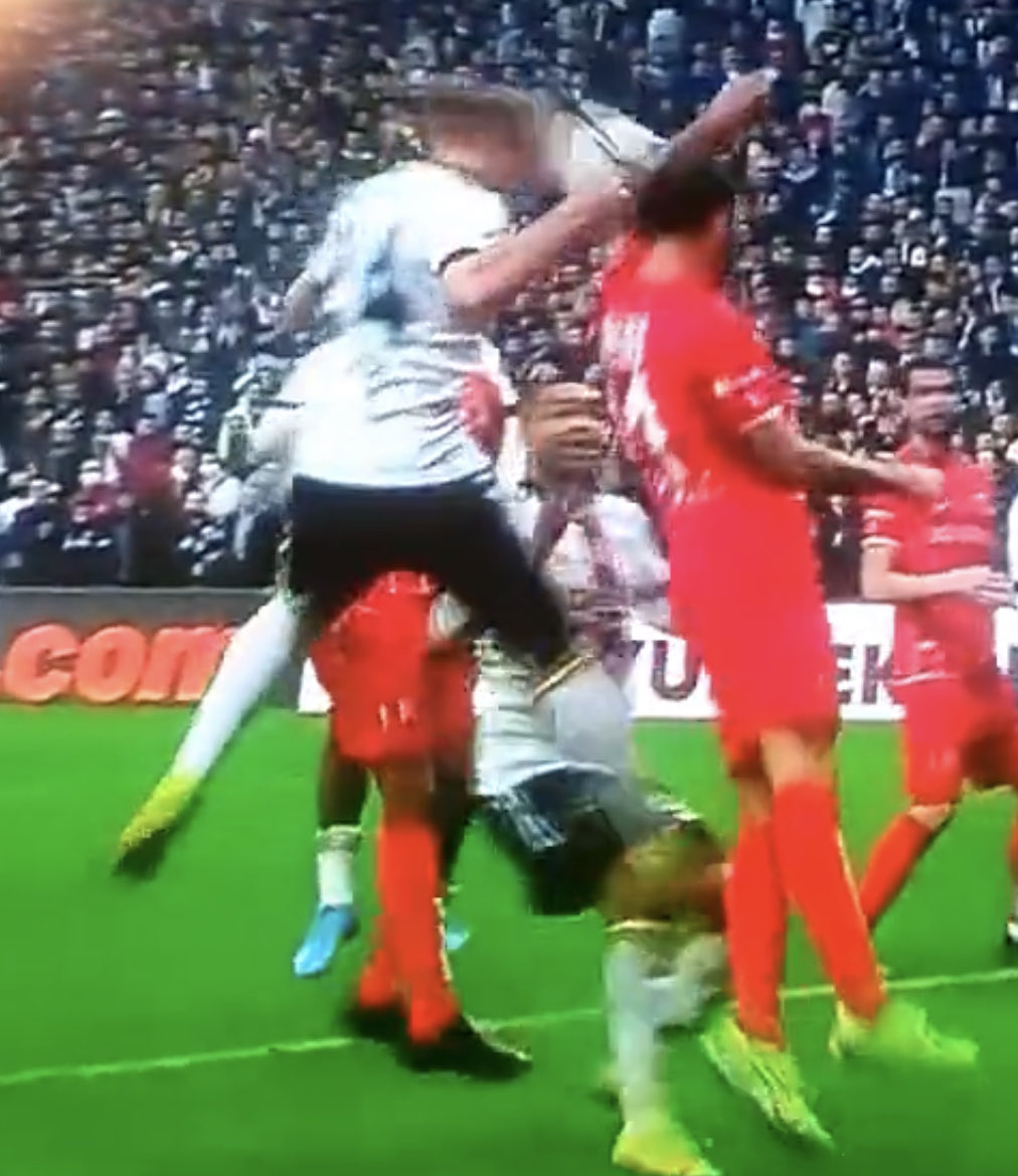 Medya Siyah Beyaz tweet media