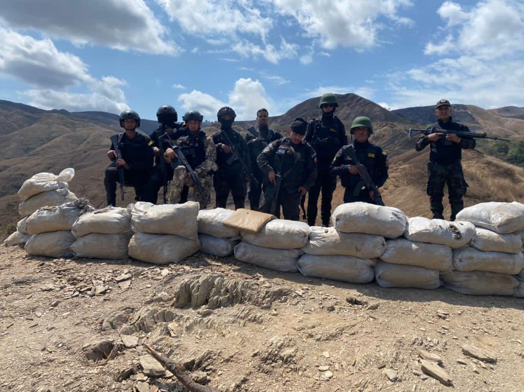 La PNB y el CICPC realizan Operación Guaicaipuro II, contra grupos delictivos que en la zona de Tejerías,  cometían delitos de tráfico de drogas, extorsión, secuestro, sicariato, robó y homicidio, Mantenemos despliegue permanente y control de los espacios por la vida y La Paz!