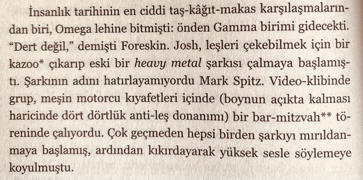 b_yarsel's tweet photo. formdan bayağı düştüm. normalde tak diye yakalamam gerekirdi. Mötley Crüe dedim, WASP, Twister Sister, Judas Priest, Xentrix... Olmadı, olduramadım. #ZoneOne #BölgeBir #ColsonWhitehead #SirenYayınları https://t.co/iWPNglOzhd