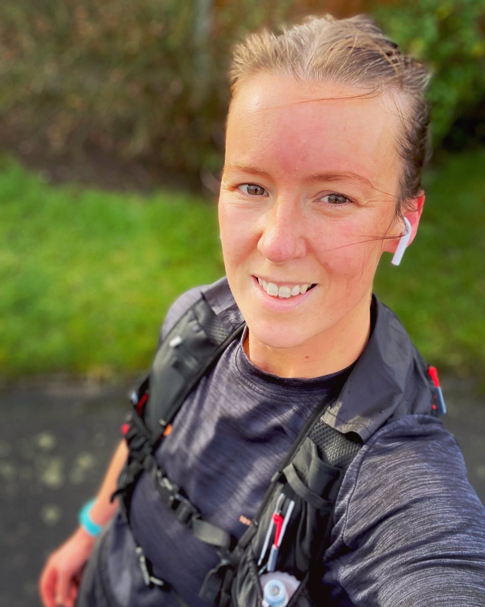 Runforyourmind2's tweet photo. 15 miles in this beautiful weather 🥴☔️💨☔️☔️💨💨☔️☔️☔️💨💨💨 #ukrunchat #sundayrunday #SundayFunday #ultratraining #bitwetout #HappySunday https://t.co/BhG3xPPALy