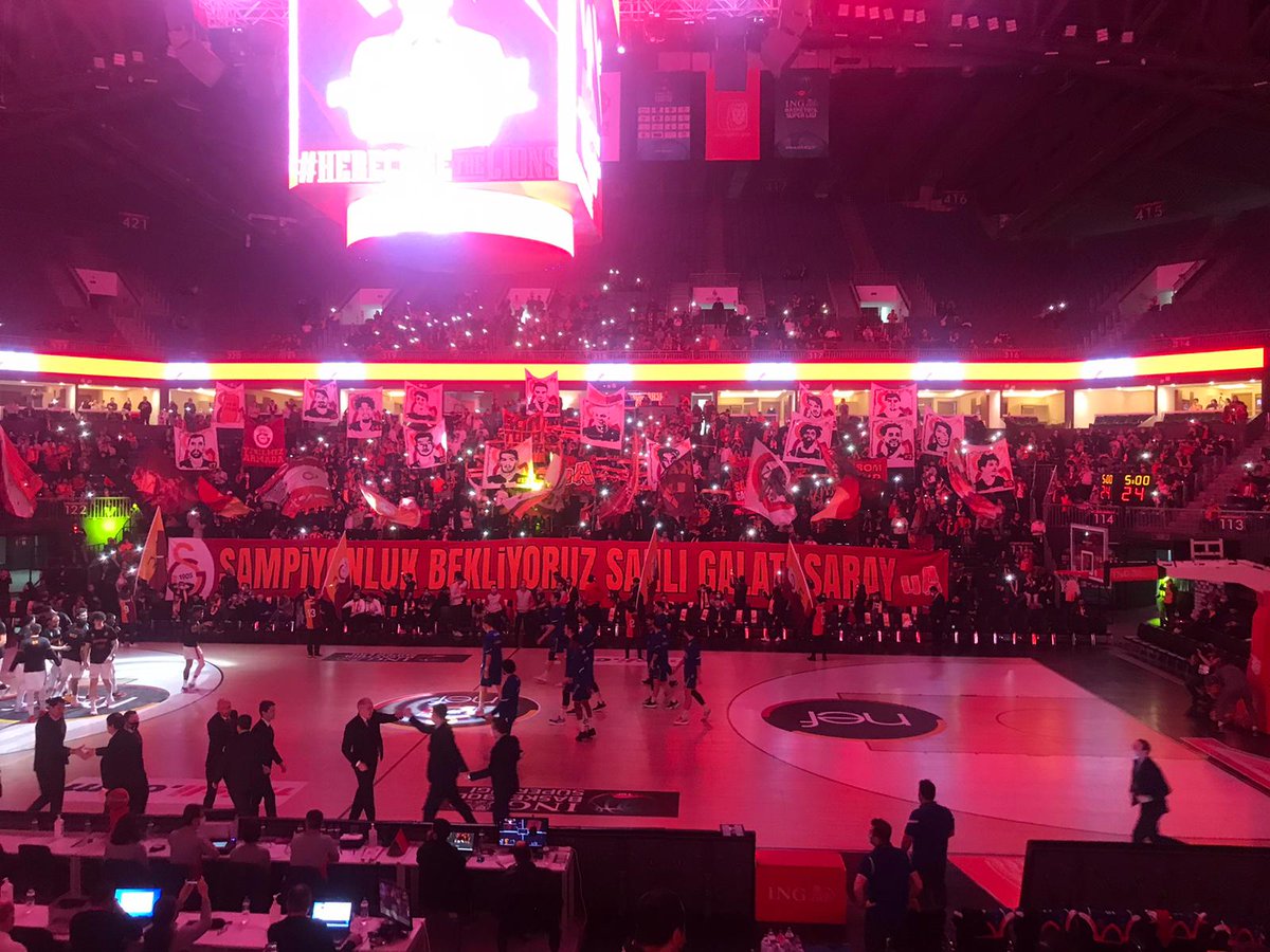 SON TOPA KADAR SAVAŞ GALATASARAY! #ultrAslanUNI