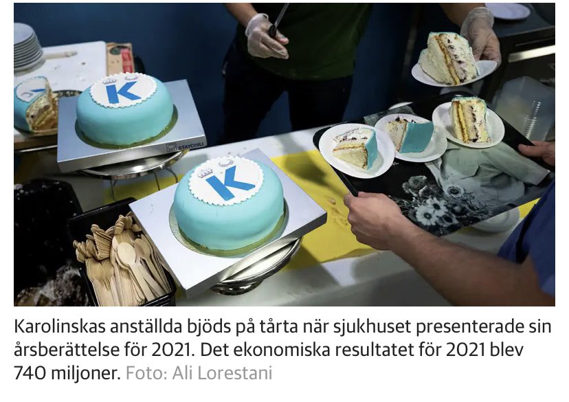 FridaGunnarsson's tweet photo. Ur led är tiden när sjukhus firar med tårta när man gör ett överskott på 740 miljoner. Använd pengarna!!! Höj lönerna, förbättra förlossningsvården, korta operationsköerna istället för att lägga resurserna på hög. Bild fr DN. https://t.co/yrZbGO6UaR