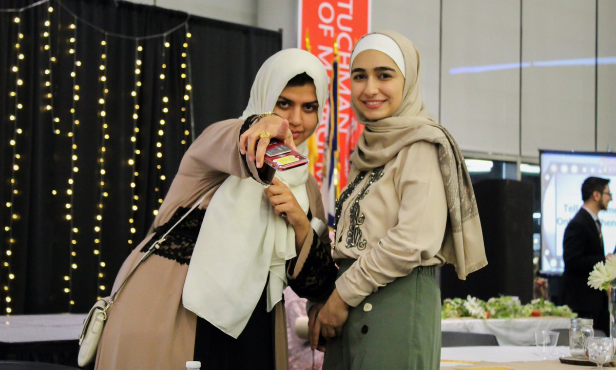 Salams y’all ✋🏻 Get ready for 2022 Alumni Dinner! All Alumni welcome!! Come reunite with your MSA family on Friday, February 18th at 6pm!! 
Location ~ cc ballroom