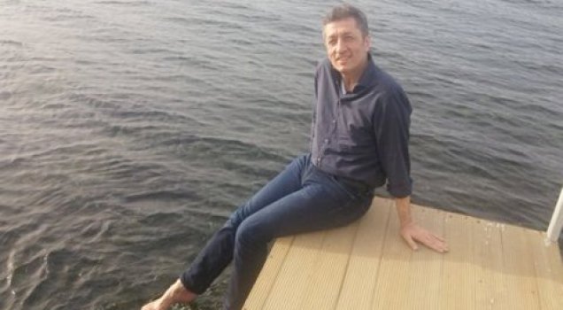 atavratlise's tweet photo. Meğerse bu kombin öğrencileri düşünen bakan kombiniymiş
#SoemestrTatiliUzatılsın
#MahmutOEzeristifa https://t.co/lzOsnb2jC0