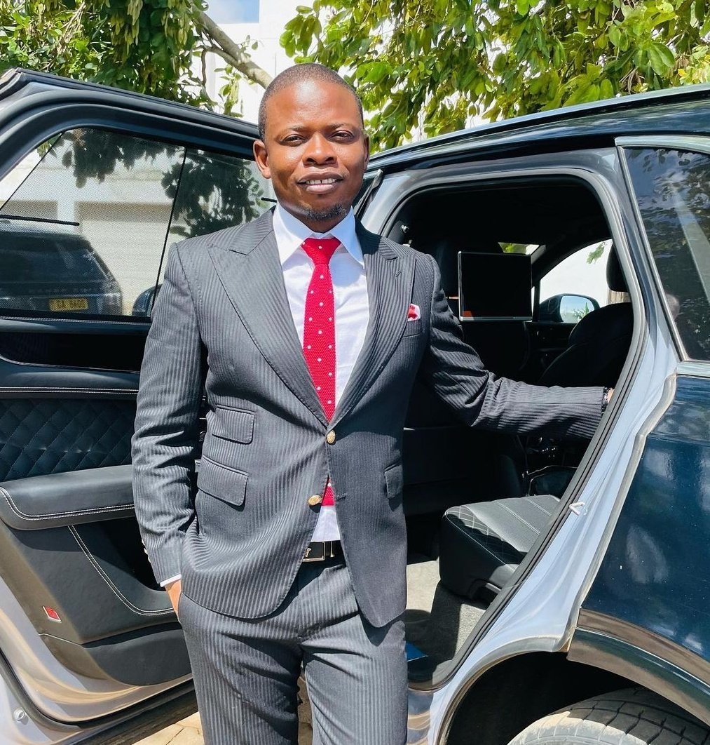 Sergeant_Tips's tweet image. "If you play by the rules you will always lose"