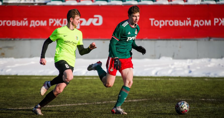 🏆Зимнее Первенство. 2 тур.
 
#Локомотив2010 - «Смена»
1 игра 8:1
⚽️Мазманян
⚽️Мазманян 
⚽️Ефимцев 
⚽️Коледов 
⚽️До 
⚽️Коледов
⚽️Бизин
⚽️До
2 игра 4:1
⚽️ Бизин 
⚽️ Бизин 
⚽️ Бизин 
⚽️ Бизин 

#Локомотив2009 - «Смена»
5:2 
⚽️Щербаков
⚽️Домоскан 
⚽️Домоскан 
⚽️Пугин 
⚽️Датов