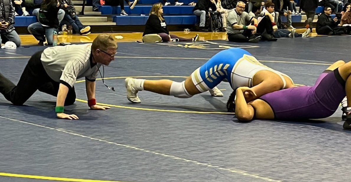 Bos_Wrestling's tweet image. Pioneers wrestled tough at District to advance 6 to the Regional Tournament next week!!
Congratulations 
J. Perez 4th @ 106
T. Daniels 3rd @ 126
M. Antuna 4th @ 152
D. Kurek 5th @ 170
C. Obispo 4th @ 220
C. Lister 4th @ 285
@emsisdathletics
@boswellhs 
#medalhunt #pintowin