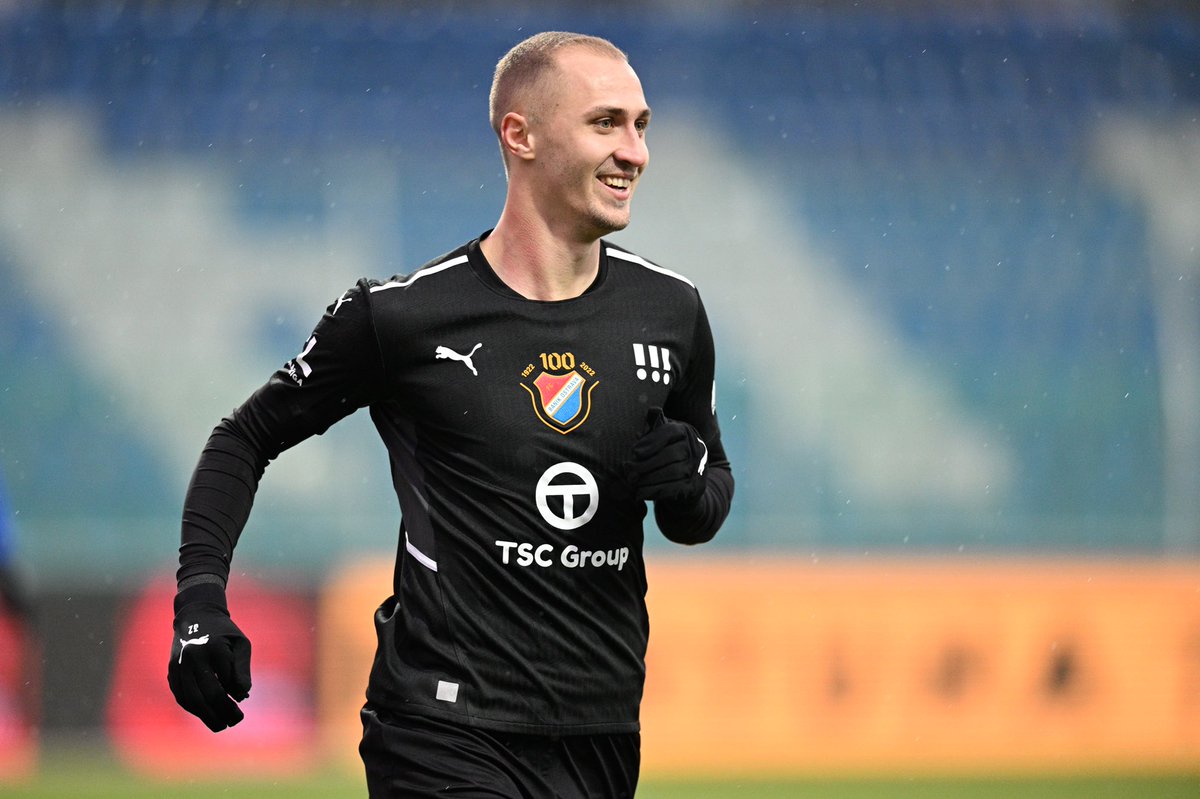 fcbanikostrava's tweet photo. 💬 Jiří Klíma | “Strašně cenný výsledek na úvod. Já osobně se cítím opravdu dobře. Po letech, kdy jsem měl nějaké zdravotní problémy, jsem absolvoval celou přípravu a je to znát.” #mblova
🎥 více v pondělním afterTALKu https://t.co/DWG6YCCiQh