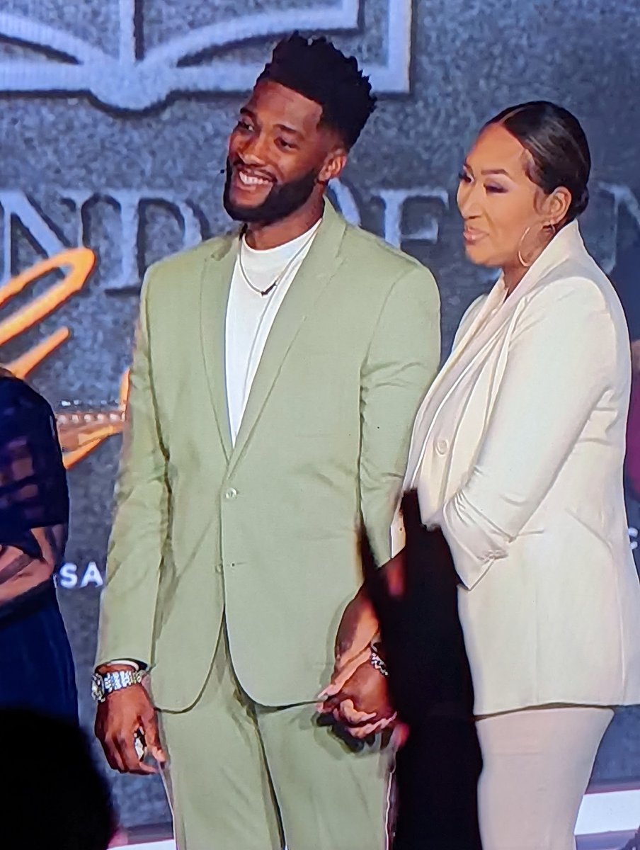 chatterboxnat's tweet image. Chileeeee, WHAT A PROPHECY. THE CHILDREN, PASTOR NAT, THE GIVING, THE REACHING. GOD IS GOOD. #HEREISHOLY