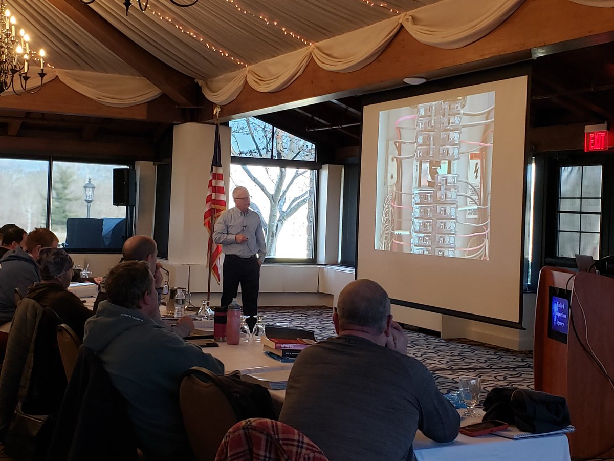 UnitedInspecti2's tweet image. We just want to say thank you to all the electricians & electrical contractors who time out of there weekend to be at our 8 hr seminar! And we also want to thank out code expert Jim Dollard for putting on another great presentation!!
#UnitedInspectectionAgency, #NEC, #CodeUpdate