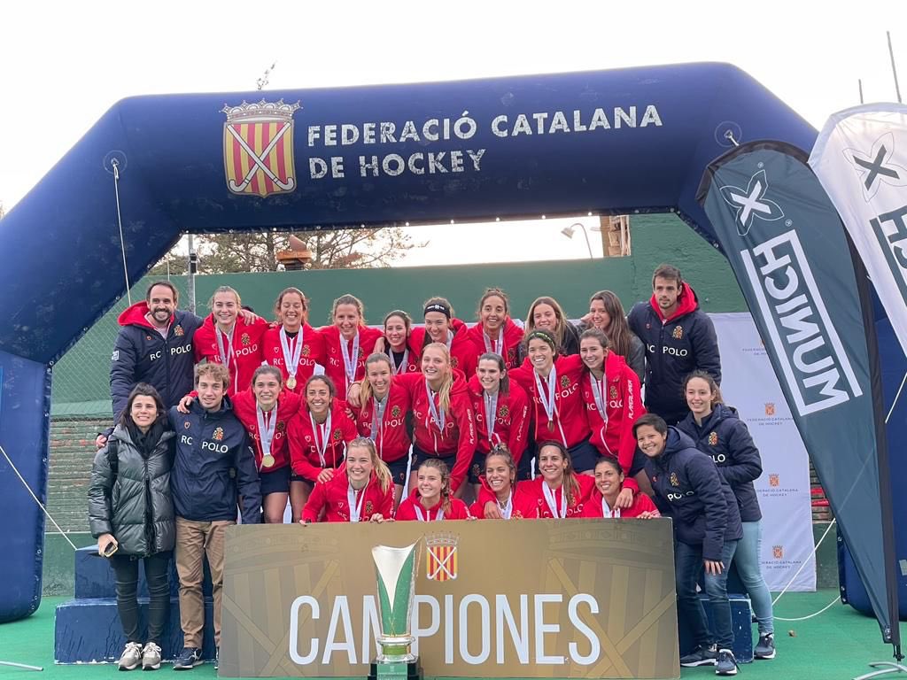 franco_julieta's tweet photo. 🔵🔴 C A M P E O N A S🍾
SuperCopa Catalana Munich DHF 2022
Felicidades jugadoras y staff. Esto recién reinicia😉💪
#Actitud
#LineaFemRcpolo
@RCPoloBarcelona
@fcdehockey
@munichsports https://t.co/DyYmfvd2IP