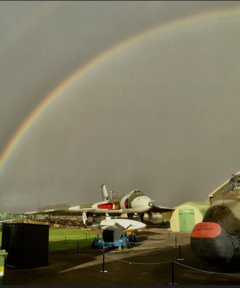 Here's another rainbow photo; taken this afternoon by <a href="/ThePodgyOne/">Steve Blyth</a> at closing time!
#Vulcan #XM594 &amp; #Wessex #XV728