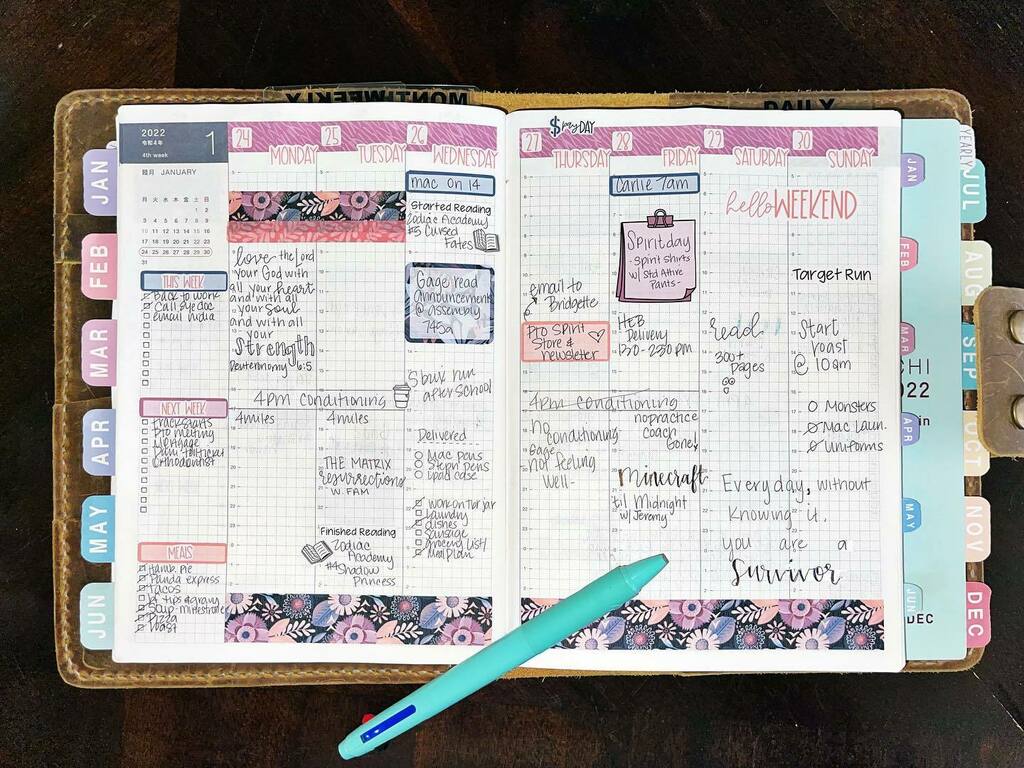 StephTxPlans's tweet photo. Week of January 24 - 30, 2022 in my cousin! 

•
•
#plannercommunity #planners #plannerd #plannergirl #planyourlife #planwithme #planneraddict #planner #plannerlife #plannergeek #plannerstickers  #westtxplanningsociety  #westtexasplanningsociety #plan… https://t.co/7HTlILAXFE https://t.co/PCkQevfoZp