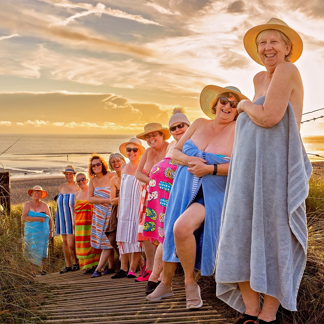 arunwebdesigns's tweet photo. Delighted to say we raised £5,262 for @StWilfridsChi Hospice in #Chichester with our saucy swimmers calendar. Add the money St Wilfs raised selling our calendars in their shop, it comes to a fantastic £5,800. So thankful to be a part of this wonderful local group of #seaswimmers! https://t.co/N4vGFVkGKn