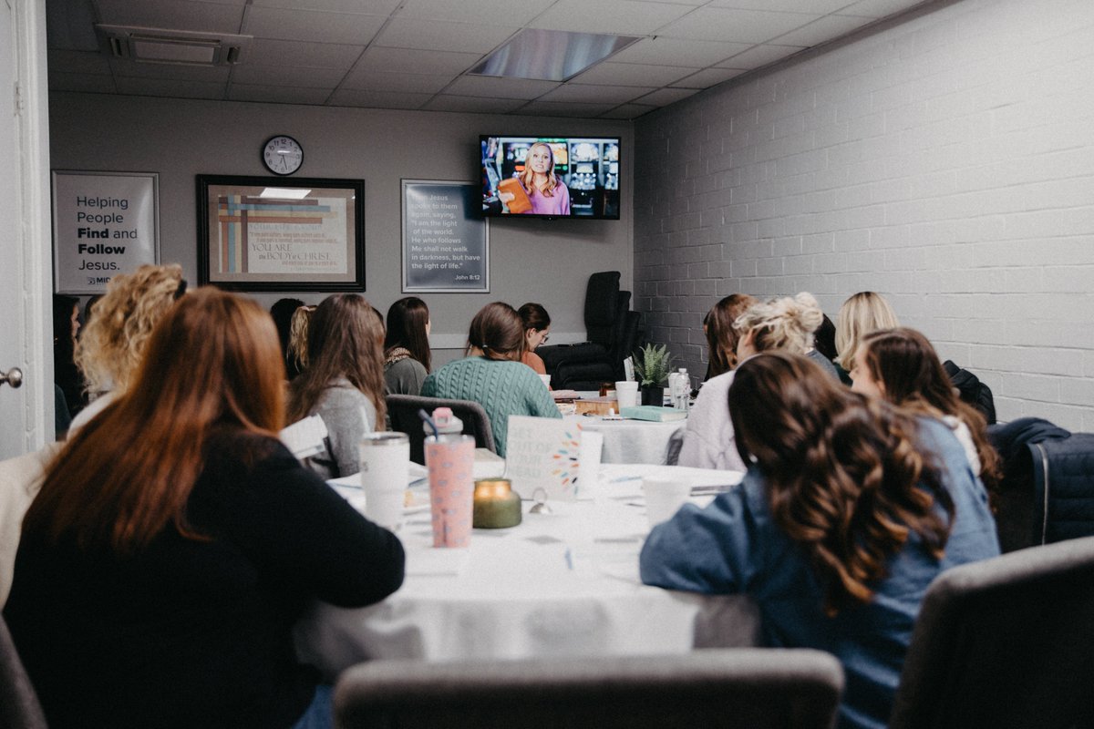 theExchangembc's tweet photo. Join us tonight at 6PM for the second week of Life U!

LADIES: Get Out Of Your Head
GUYS: Don't Give The Enemy A Seat At Your Table
YOUNG PROS: The Book Of Colossians https://t.co/opAO4tdg1t