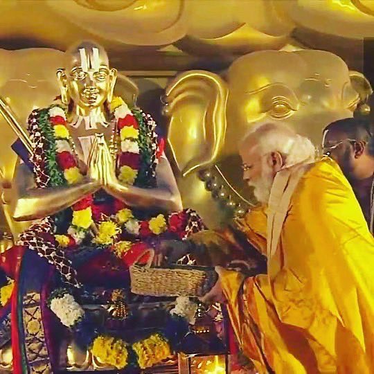 yadavsantosh23's tweet photo. "स्टैचू आफ इक्वलिटी" का लोकार्पण प्रधानमंत्री श्री @narendramodi जी द्वारा आज किया गया।
रामानुजाचार्य जी की 216 फीट ऊंची भव्य प्रतिमा दुनिया की दूसरी सबसे बड़ी बैठी हुई मूर्ति होगी और इसे "स्टेचू ऑफ इक्वालिटी" कहा जाएगा।
#StatueofEquality #modijimeansdevelopment https://t.co/biRwQQuUab