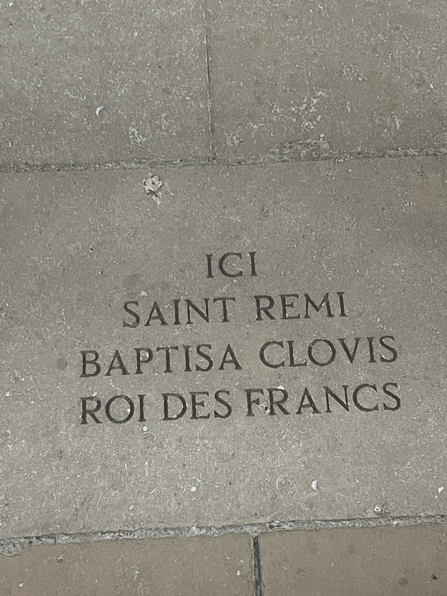 EleonoreBez's tweet photo. Je suis catholique, profondément ancrée en France, le pays de ma famille et c’est pour moi une évidence que de soutenir et de voter pour @MLP_officiel. 
#Reims https://t.co/n3eVWV1V8b