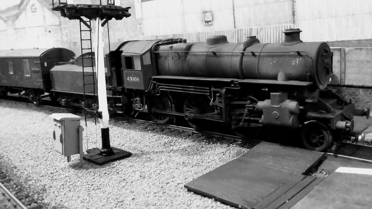 amodelguy's tweet photo. BR Standard in black and white for #SteamSunday #StandardSunday #RatcliffeRoad #TMRGUK https://t.co/b9K9ZHEJhM