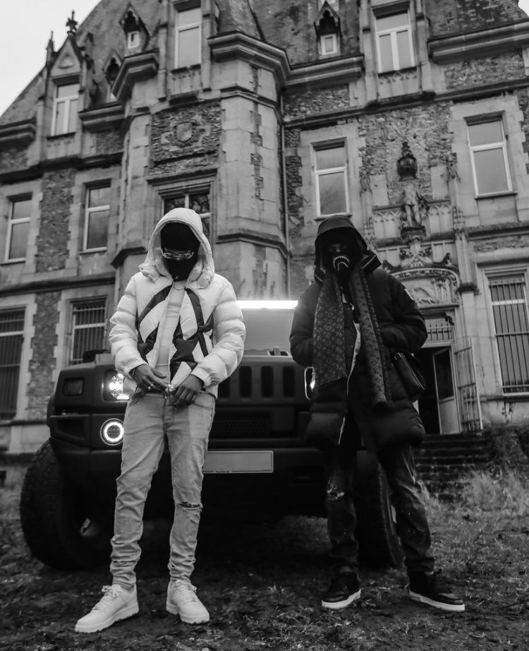 Kulturlesite_'s tweet photo. 🚨FREEZE CORLEONE x ASHE 22

Une sortie est prévue pour vendredi. https://t.co/Rw9dCBo0Sa