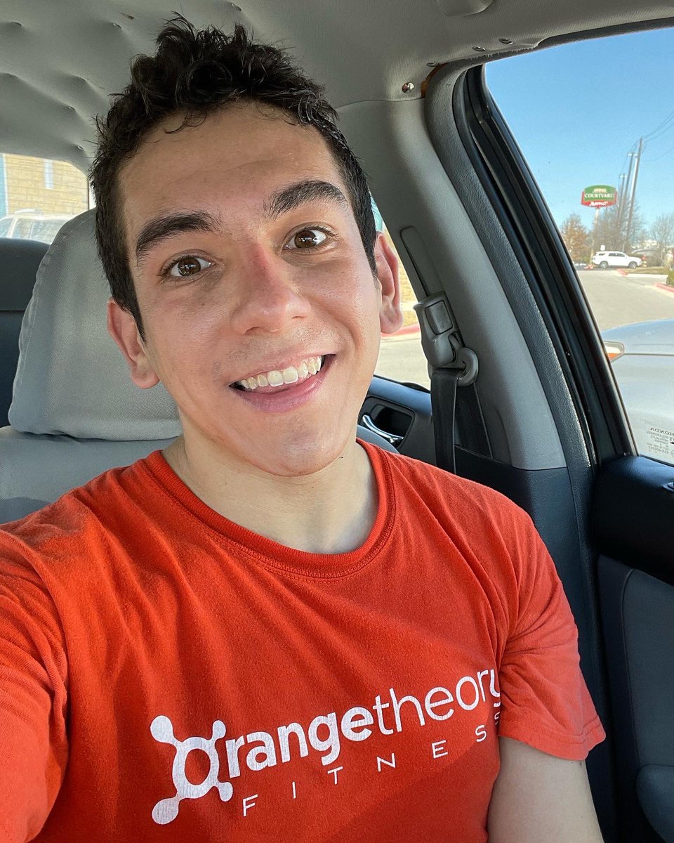 LilioCamere's tweet photo. did a 90-minute class today to catch up after the winter storm βοΈ #Fit4RTX #Fit4Next https://t.co/LJyvBb0Y7l