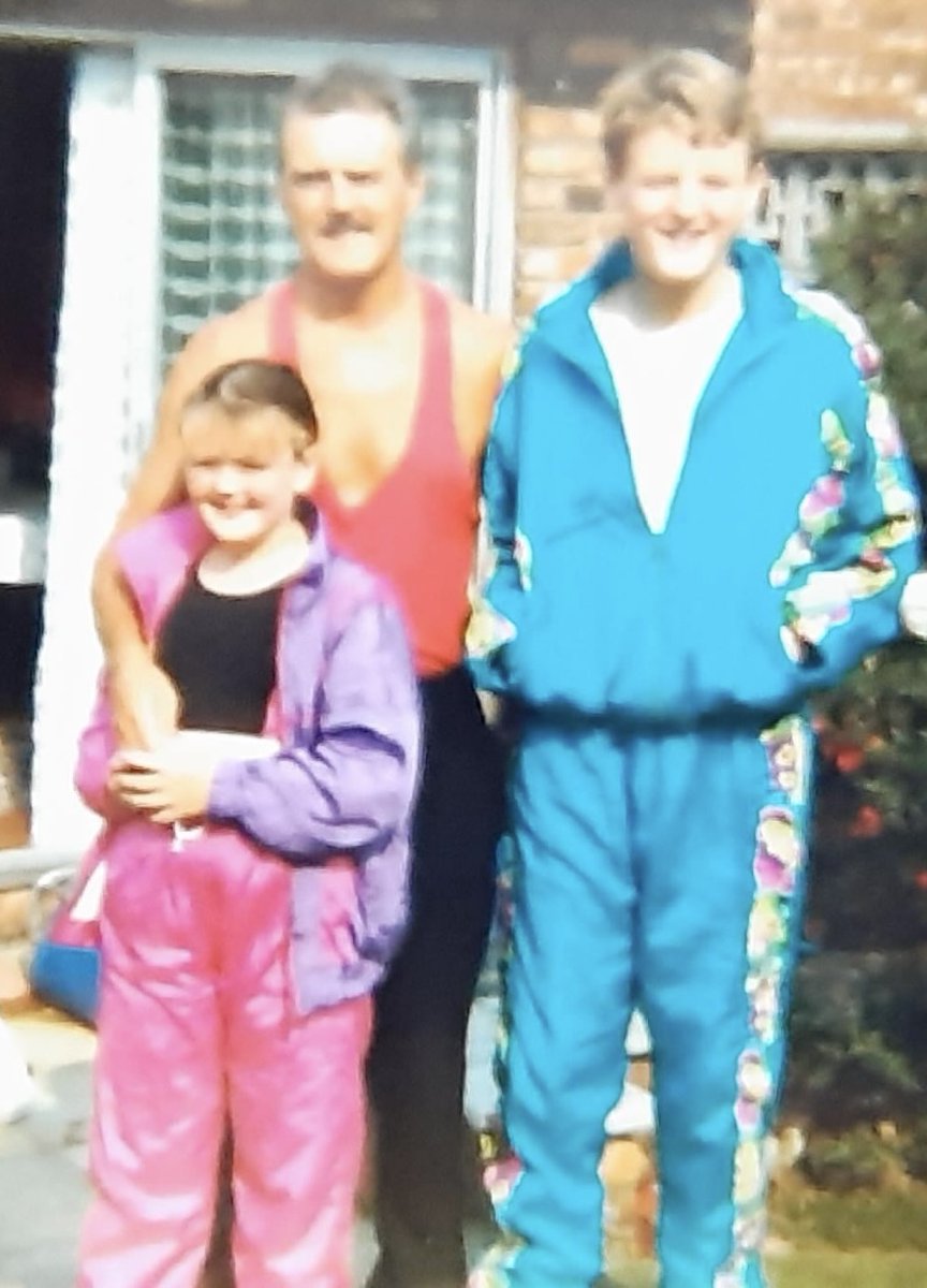 RJP_Writes's tweet photo. "Siri, define 'cool and understated'" #OldPhotos #NotAFilter https://t.co/MfCF4EKr6p
