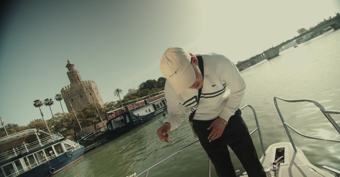 Lukasitos7's tweet photo. Hemos hecho lo que nadie ha hecho en Sevilla 🎥🥷👀🎤 https://t.co/R6HQaYJsp5