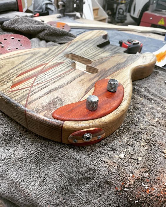 RustOleum's tweet photo. Why not try something new in 2022? Check out our #Varathane products to create something spectacular.
On Instagram:
📸 1 : @ sharpesouthernhome
📸 2 : @ anesihomedesigns
📸 3 : @ marshn_woodworks
📸 4 : @ reed_custom_woodworks_llc https://t.co/MdyJAobCsr
