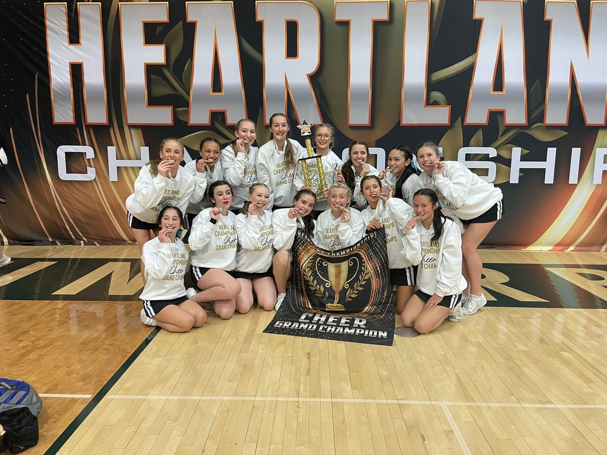 PLS Varsity Cheer tweet media