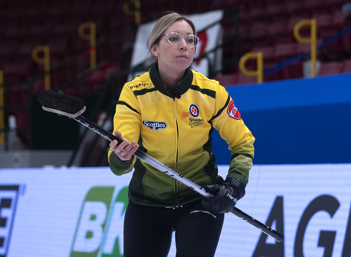 mondetta curling jackets