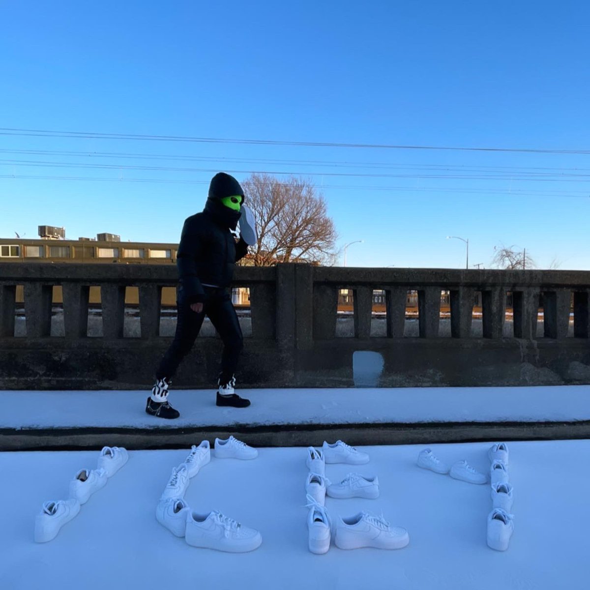 OisforOptions's tweet photo. Bricks 🧱 #ICEYGirl #CandyLady ❄️ ⛄️ https://t.co/RBeclKtQc7