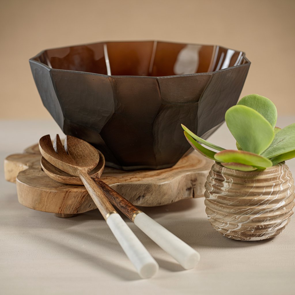 SevenColonial's tweet photo. The "Sicilia" Amber Glass Bowl elevates the artistry of a cultured past and transforms it into a modern nostalgic beauty. Rich, understated, useful. https://t.co/UzZo3Vezkj Our collections weave many design influences into #home #decor staples. Now serving! https://t.co/15Hlrdozsj