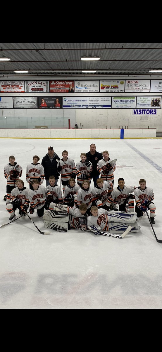 MhdSQAOrange's tweet photo. Hard Fought game…Heads up &amp; be proud you played a classy game 🏒. #Spudstrong #Moorheadproud https://t.co/PoeIFNSr5h