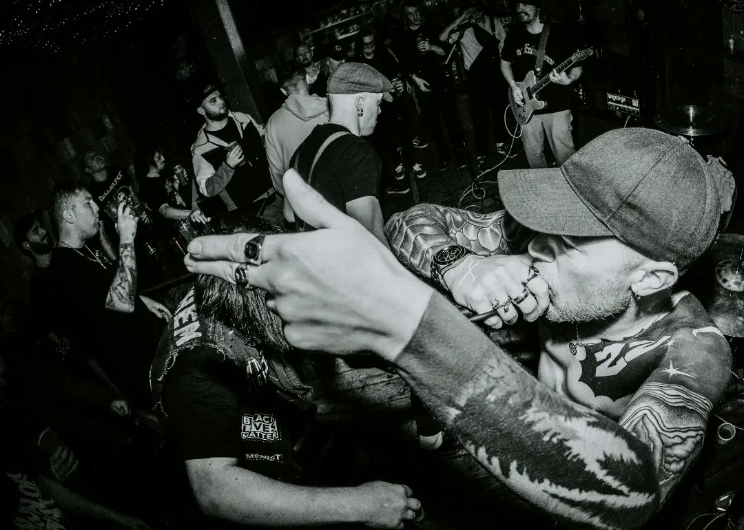🅱️itterwood 🏴 (@bitterwoodhc) on Twitter photo A week ago today, we were on our way home from tour
Big love to our brothers in <a href="/LengedOut/">LENGED OUT</a>, we won't forget this shit in a hurry
Every city was so welcoming and hospitable. It was quality to see old friends and make new ones
Info on our next releases/shows to follow 🅱️💯 A week ago today, we were on our way home from tour
Big love to our brothers in <a href="/LengedOut/">LENGED OUT</a>, we won't forget this shit in a hurry
Every city was so welcoming and hospitable. It was quality to see old friends and make new ones
Info on our next releases/shows to follow 🅱️💯