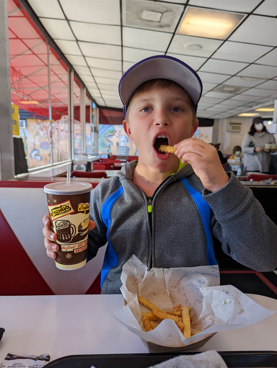 cbert71's tweet photo. Nothing like #Frostop after watching some @GreenWaveBSB https://t.co/jqpwq5zHPK