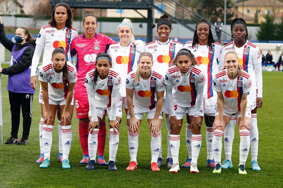 BouhaddiSarah's tweet photo. Merci pour les messages #jenelacherien #Enjoy #olteam #3pts https://t.co/cuoEAgANJf