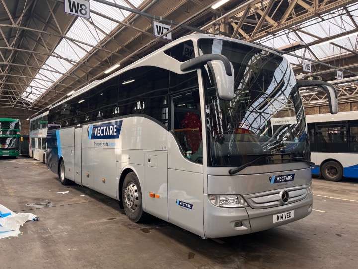 CC_EastMidlands's tweet photo. Some of our expanding coach fleet have had a little makeover in the last two weeks courtesy of @ArSigns . We'd also like to thank our friends @NCT_Buses for hosting us at their Trent Bridge Works.
#TransportMadeSimple
#LocalPartnerships
#BusFriends https://t.co/OzBHlk0xoM