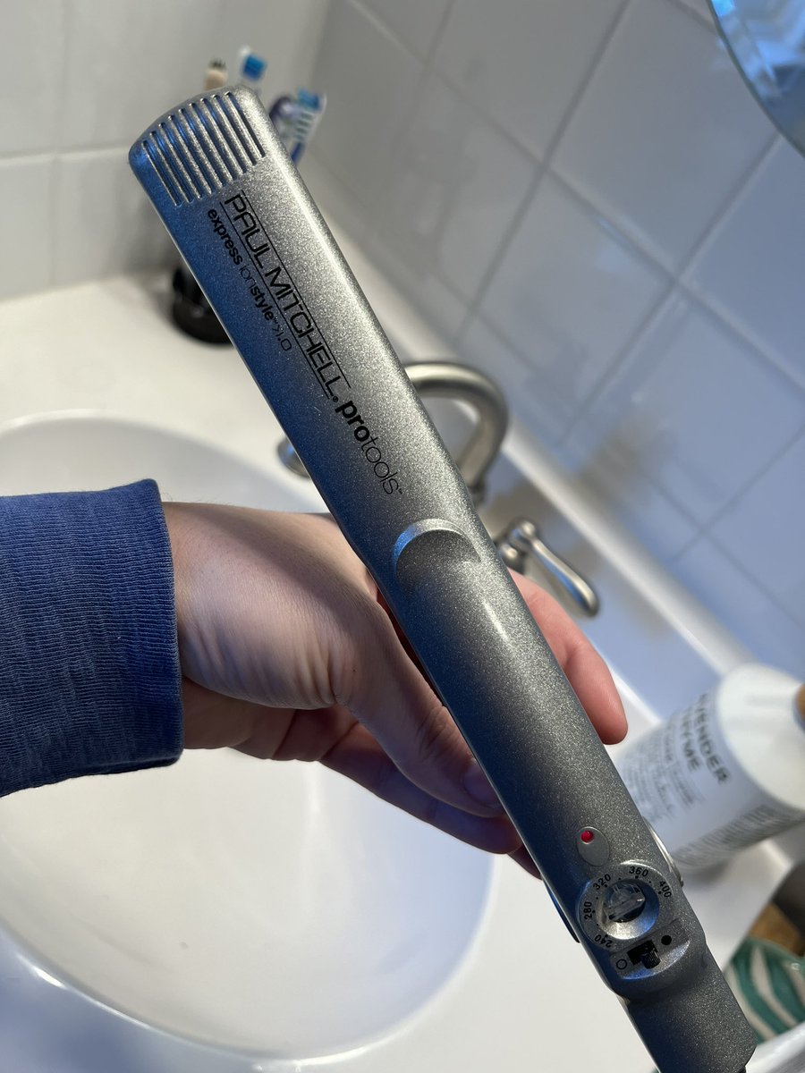 Orourkerach's tweet photo. I bought this @PaulMitchellUS flat iron used from a second hand store TEN YEARS AGO and it finally died today.  Can’t say I’ve ever had anything electrical last that long. I’m a customer for life. https://t.co/ibPA6hKQk2
