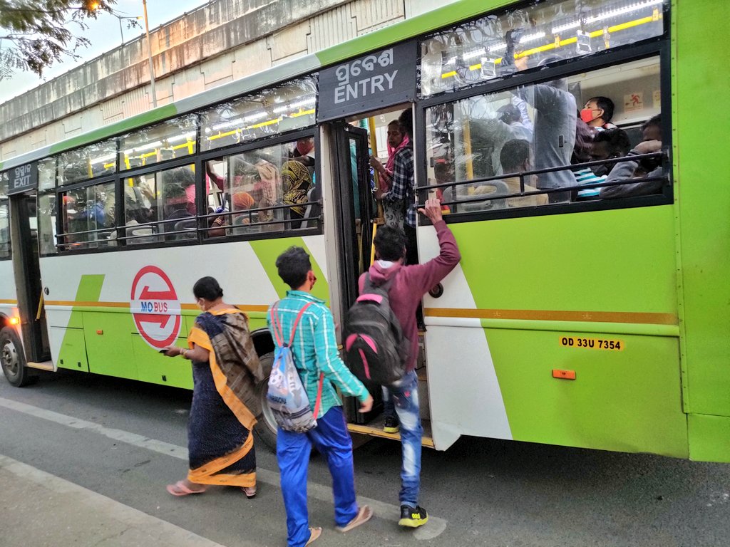 sujitshanakar's tweet photo. Dear @CRUT_BBSR Is It Your
#StandingNotAllowed Service . https://t.co/ZVFmqHFHPl