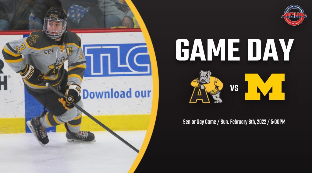 AdrianMD3Hockey's tweet photo. SENIOR DAY! https://t.co/7uvbL0vdDn