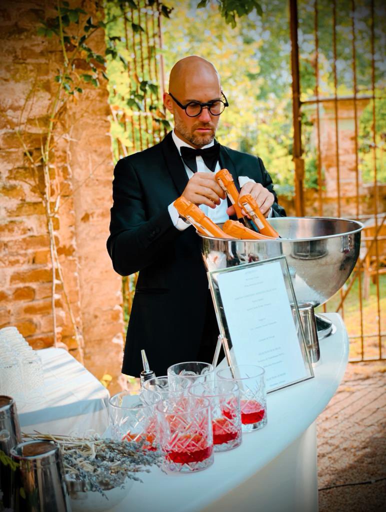 When one of life’s biggest moments is unfolding, don’t risk it. You have one party, so leave the bar and the cocktails to the professionals.